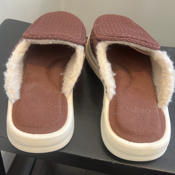 LUSSO (RARE - Sold Out) Brown Esto Waffle Slippers EUC Size 6-6.5 - Picture 4 of 10